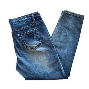 Distressed Button Fly Capri Jeans | Waist 30” | Casual Trendy Denim